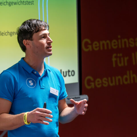 12406136 Verbessert RR